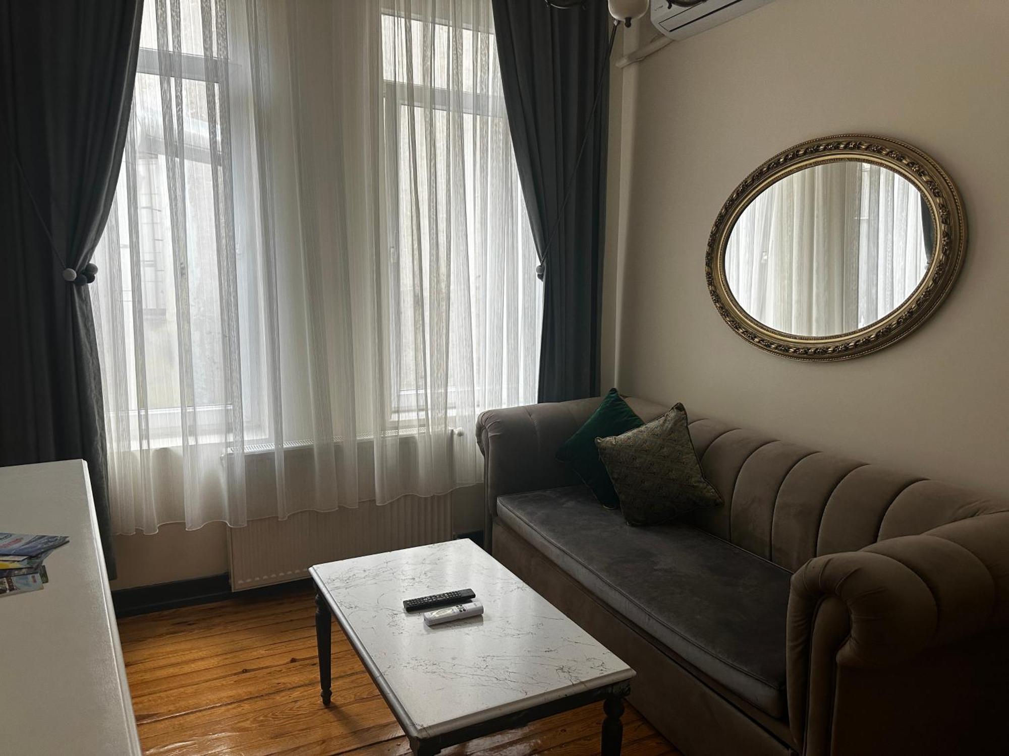 Hutsuite Aparthotel