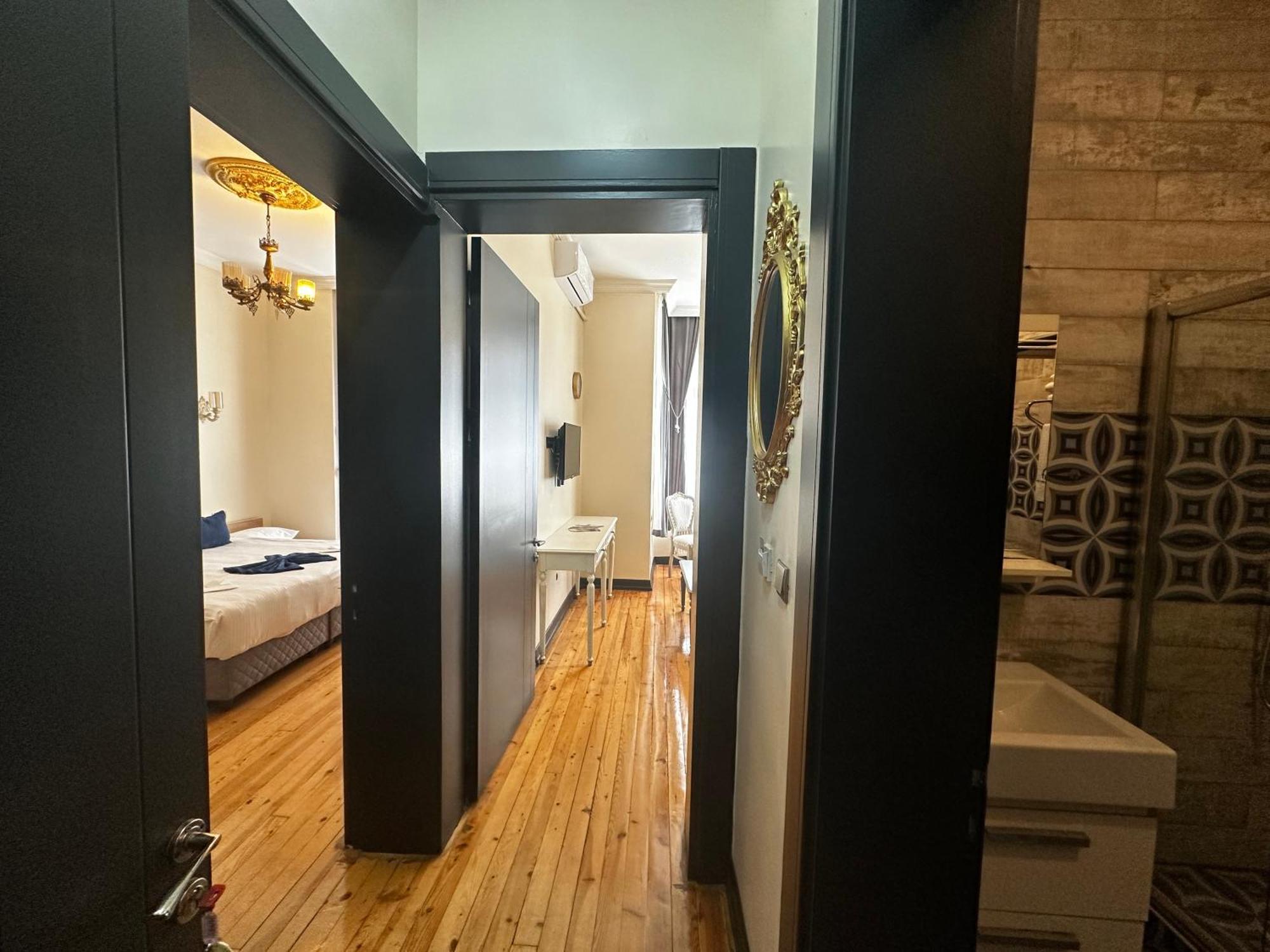 Aparthotel Hutsuite